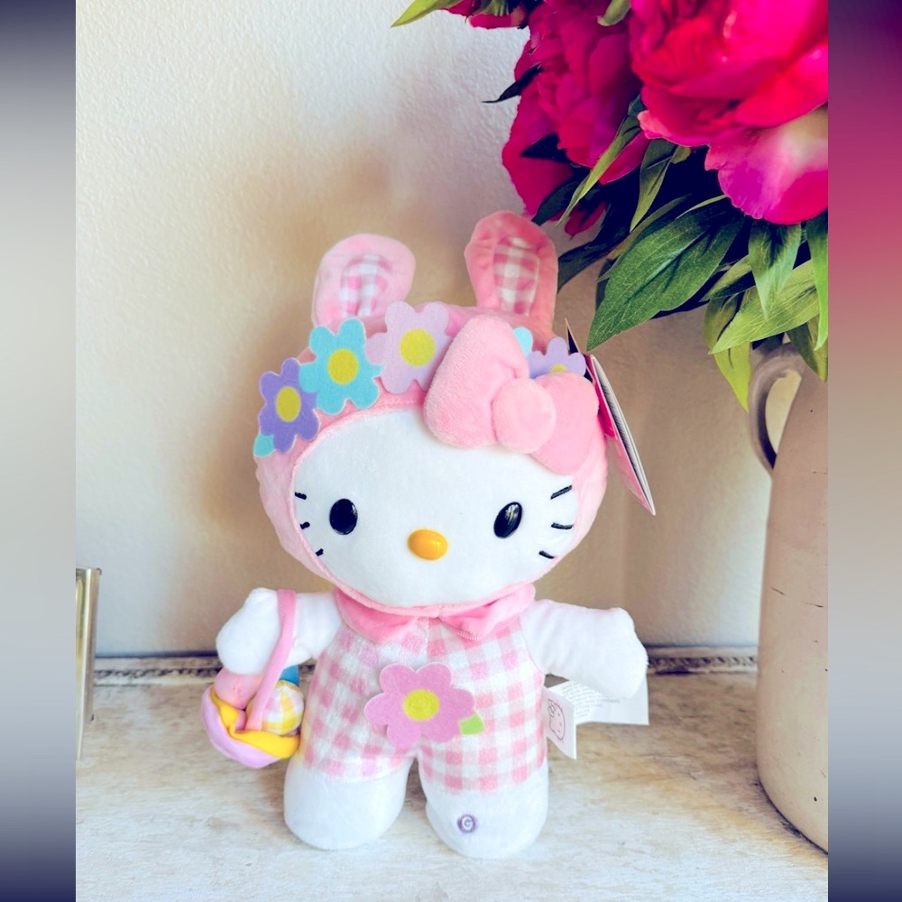 Hello Kitty Easter Bunny Side Stepper Dancer 🐇🐰